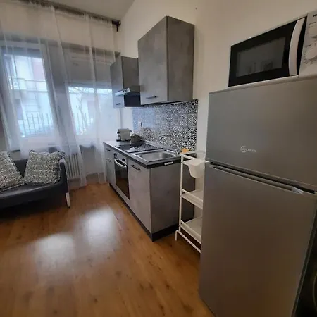 Apartment Casa Giuria 29 *